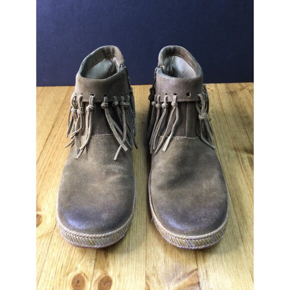 Ugg Australia Brown Suede Fringe Ankle Boots Moccasins Womens Size 7 - Picture 2 of 7